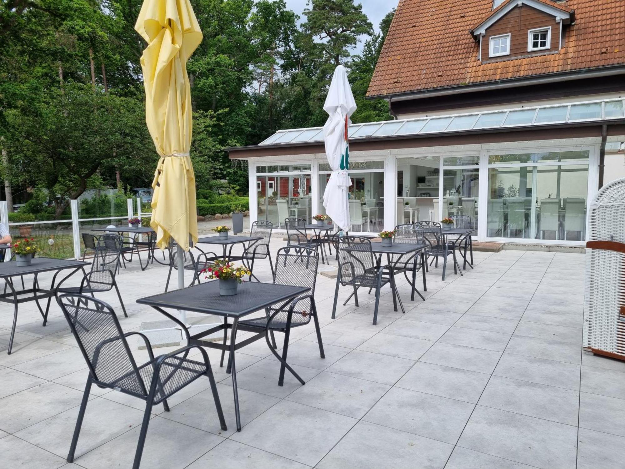 Strandhotel Lindequist Sellin  Екстериор снимка